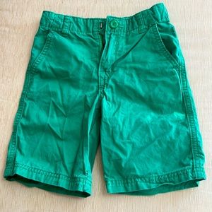 EUC Crazy 8 Shorts Sz 6 in Washed Kelly Green